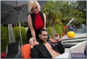 Original 850 px/ 571 px