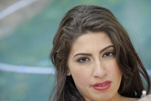 Original 1600 px/ 1064 px