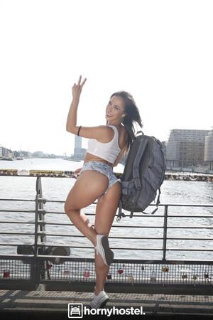 Original 2560 px/ 3840 px