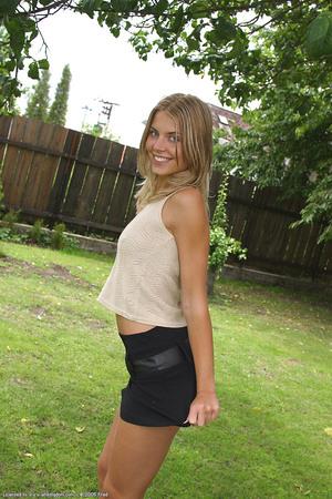 Original 683 px/ 1024 px