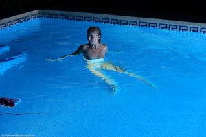 Original 1648 px/ 1098 px