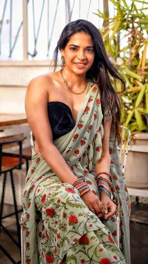 Original 755 px/ 1350 px