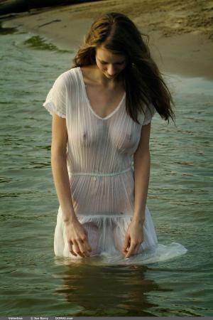 Original 1066 px/ 1600 px