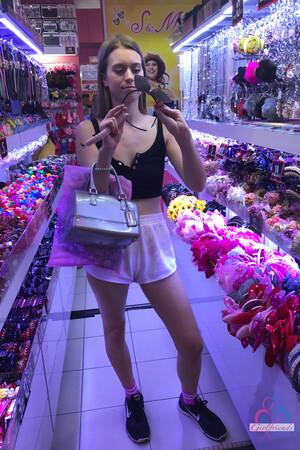 Original 2000 px/ 3000 px