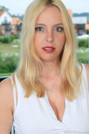 Original 3000 px/ 4500 px