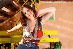 Original 1022 px/ 680 px