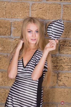 Original 2000 px/ 3000 px