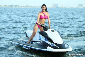 Original 3000 px/ 2000 px