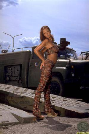 Original 683 px/ 1024 px