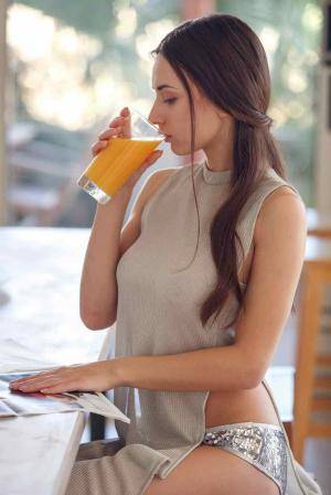 Original 854 px/ 1280 px