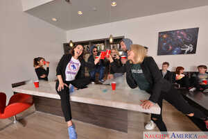 Original 2500 px/ 1667 px