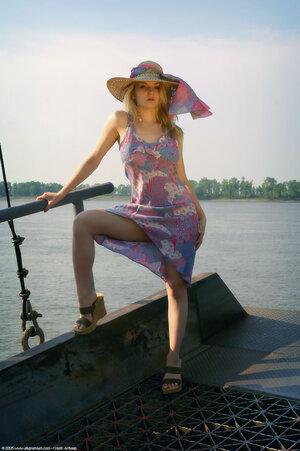 Original 1021 px/ 1536 px