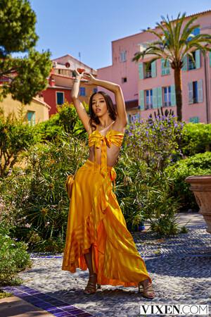 Original 2000 px/ 3000 px