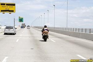 Original 900 px/ 600 px