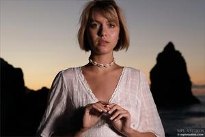 Original 2000 px/ 1334 px