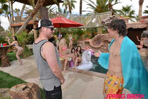 Original 2500 px/ 1667 px