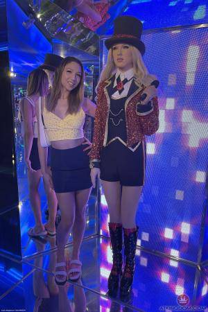 Original 2000 px/ 3000 px