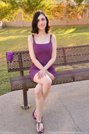 Original 852 px/ 1280 px