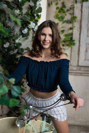 Original 5464 px/ 8192 px