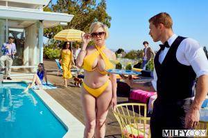 Original 2999 px/ 2000 px