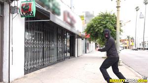 Original 3840 px/ 2160 px