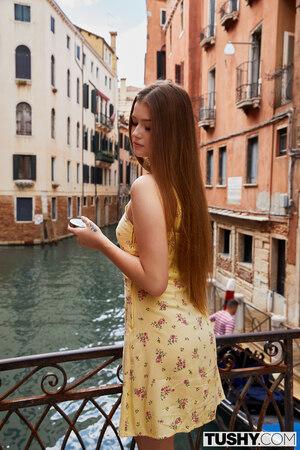 Original 2000 px/ 3000 px