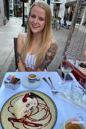 Original 2000 px/ 3000 px