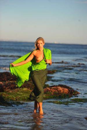 Original 899 px/ 1352 px