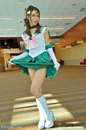 Original 852 px/ 1280 px