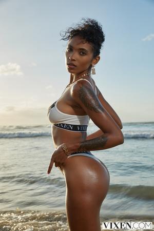 Original 2000 px/ 3000 px