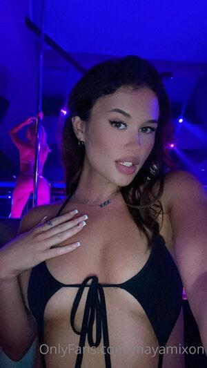 Original 828 px/ 1472 px