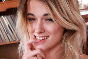 Original 3000 px/ 2001 px