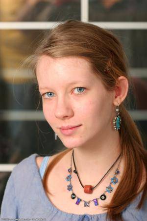 Original 682 px/ 1024 px