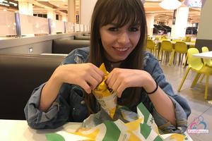 Original 3000 px/ 2000 px