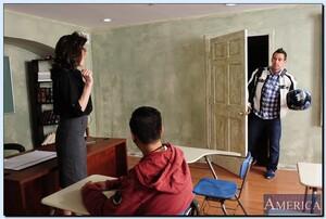 Original 850 px/ 572 px