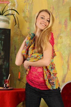 Original 855 px/ 1280 px