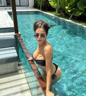 Original 640 px/ 712 px