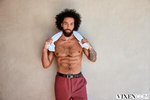 Original 2999 px/ 2000 px