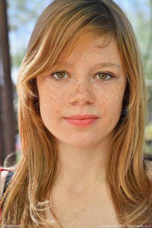 Original 852 px/ 1280 px