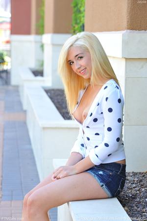 Original 3280 px/ 4928 px