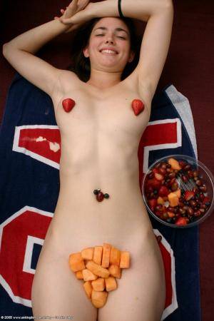 Original 682 px/ 1024 px