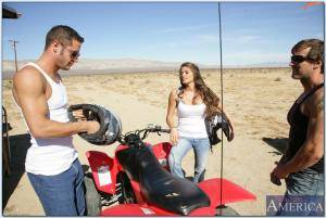 Original 850 px/ 571 px