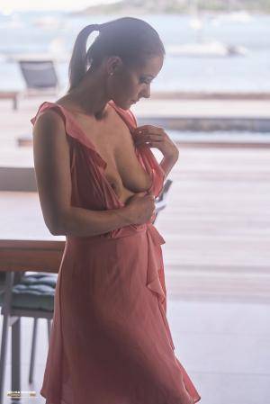 Original 854 px/ 1280 px