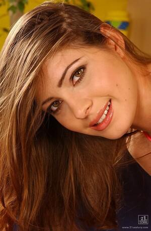 Original 834 px/ 1280 px