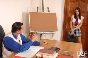 Original 2000 px/ 1328 px