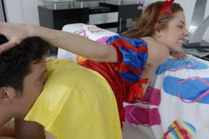 Original 807 px/ 540 px