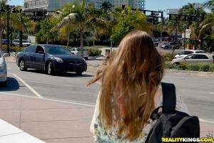 Original 900 px/ 603 px