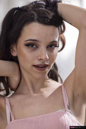 Original 1440 px/ 2159 px