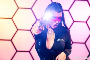 Original 1620 px/ 1081 px