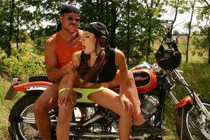 Original 1190 px/ 793 px